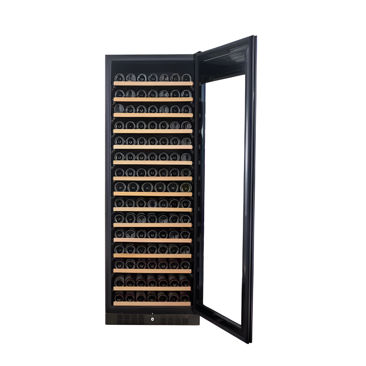 Découvrez la Cave à Vin Prestige GT/3004, un modèle solide pour les amateurs de vin qui cherchent une conservation fiable. Elle allie un design pratique et des performances adaptées, pour stocker vos bouteilles dans de bonnes conditions, que ce soit en pose libre ou encastrée, dans un espace moderne sans complications.

Design fonctionnel : Capacité pour jusqu'à 194 bouteilles, avec 14 étagères en bois pour un rangement clair et pratique.

Contrôle simple : Panneau tactile numérique pour régler la température de 5°C à 22°C, convenant à différents vins.

Caractéristiques utiles : Système anti-vibration pour éviter les secousses, maintien de l'humidité, ventilation avec filtre à charbon pour un air propre, et éclairage intérieur pour voir facilement sans abîmer les bouteilles.

Silence et économie : Niveau sonore à 35 dB, classe énergétique D avec une consommation de 220 kWh par an, sans options connectées pour une utilisation basique.

Sécurité basique : Porte non réversible avec une serrure simple, sans pieds ajustables ni roulettes, pour une installation stable.

Pourquoi la Cave à Vin Prestige GT/3004 ?

Avec son poids de 107 kg, elle offre une construction robuste et des fonctionnalités essentielles pour garder vos vins en bon état, que ce soit pour une dégustation rapide ou un stockage longue durée. Disponible en noir ou blanc, elle s'intègre facilement dans divers intérieurs, pour ceux qui veulent du pratique sans fioritures.

Modèle : GT/3004 – Référence : DJ8891Q – Garantie : 2 ans.